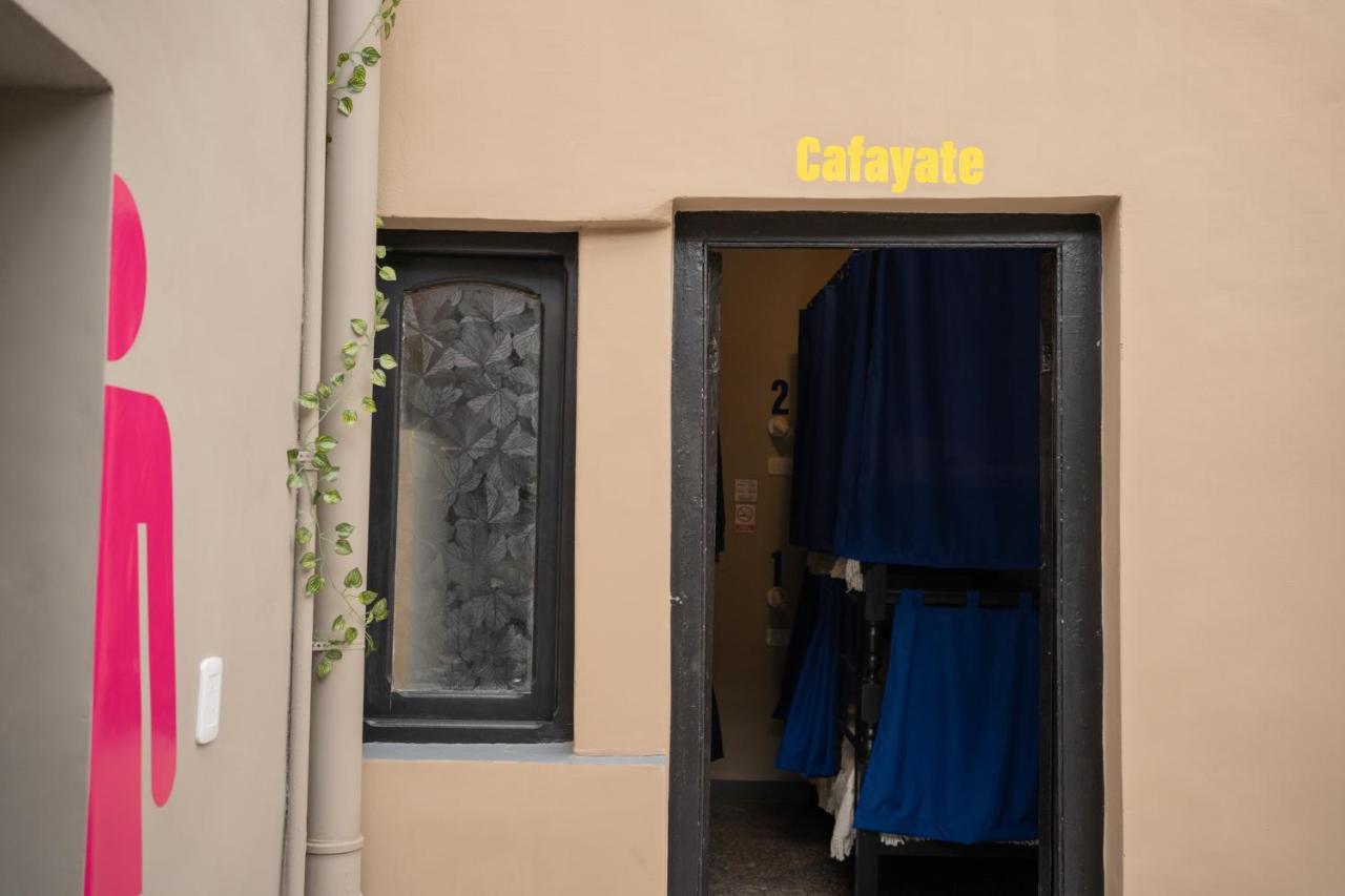 Hostel Marilian Сальта Екстер'єр фото