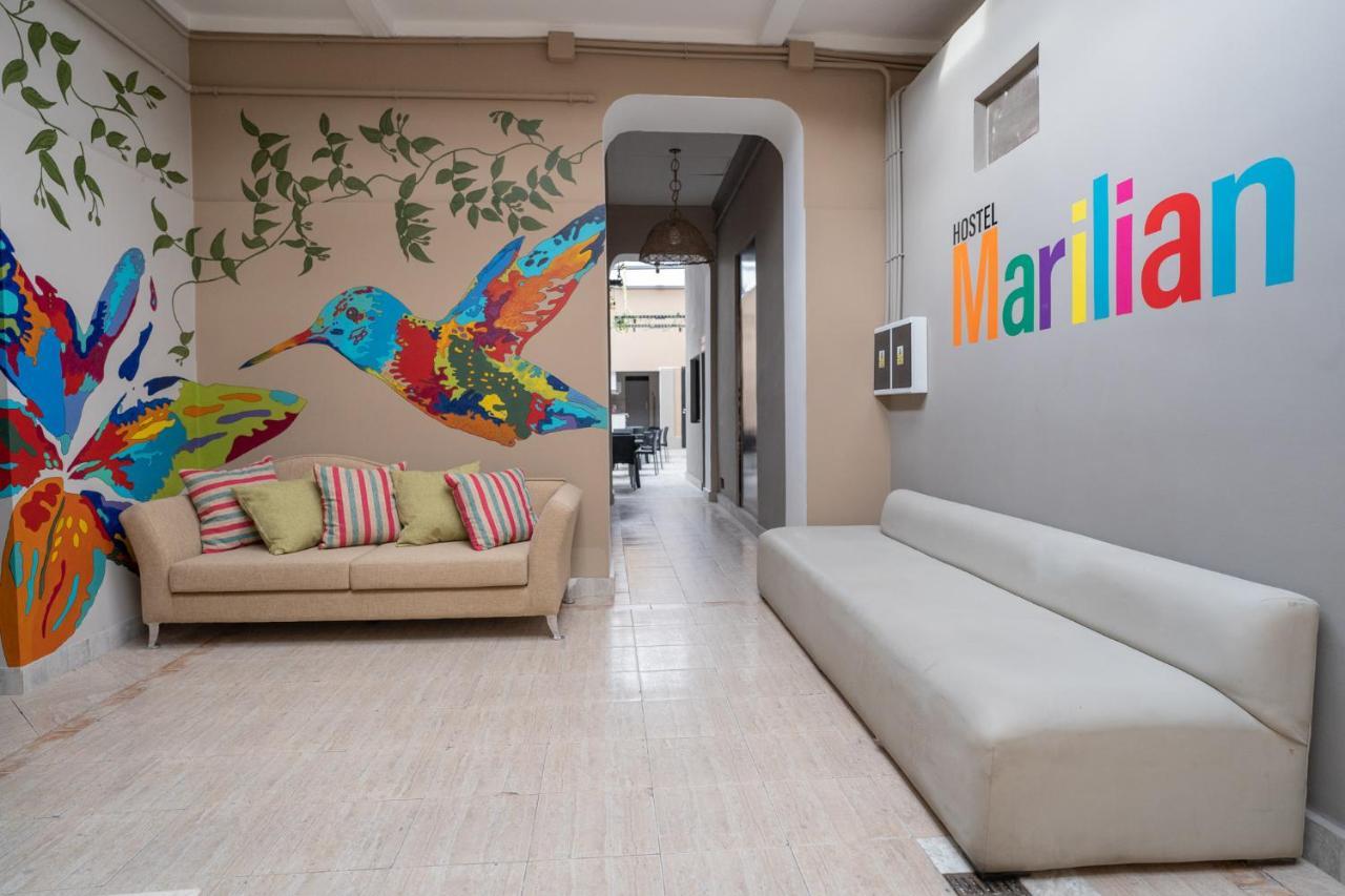 Hostel Marilian Сальта Екстер'єр фото